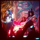Concert solo 2013 0708_boston slash (39)